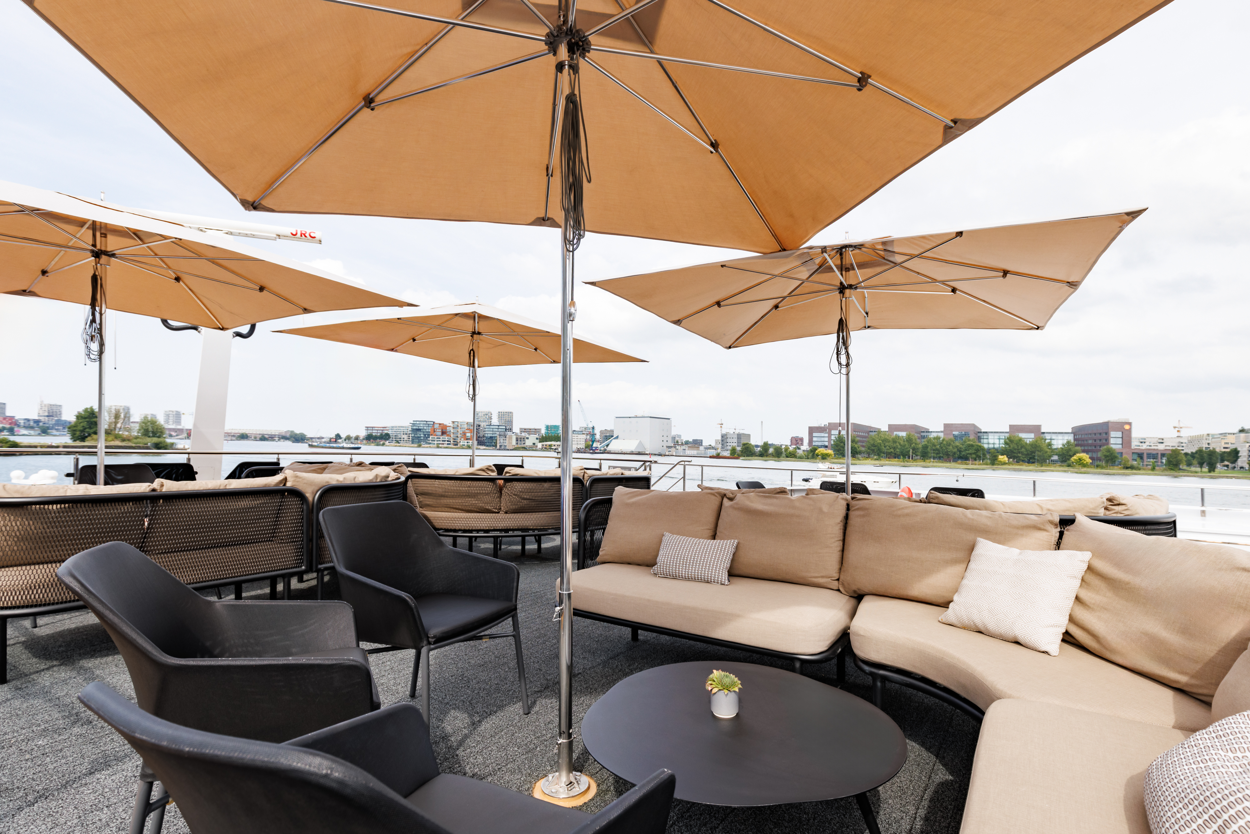 Avalon Vista - Sky Deck
